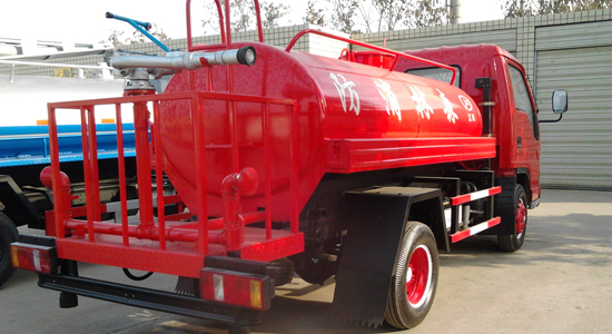 福田灑水車(chē)︱5噸灑水車(chē)圖片