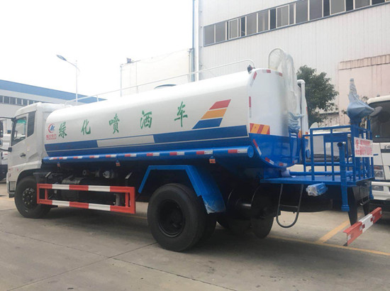 東風(fēng)天錦12噸灑水車(chē)圖片