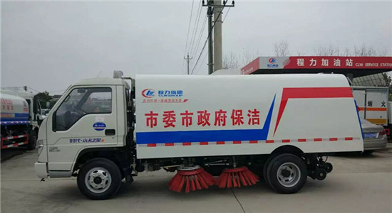 福田掃路車(chē)︱3噸掃路車(chē)圖片