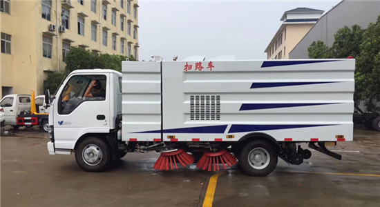五十鈴掃路車(chē)︱5噸掃路車(chē)圖片