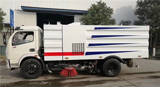 東風(fēng)多利卡洗掃車(chē)︱8噸洗掃車(chē)圖片