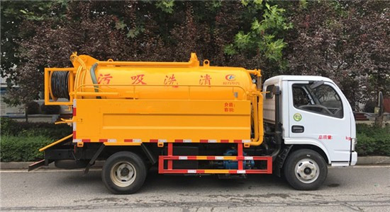 東風(fēng)清洗吸污車(chē)︱4噸清洗吸污車(chē)圖片