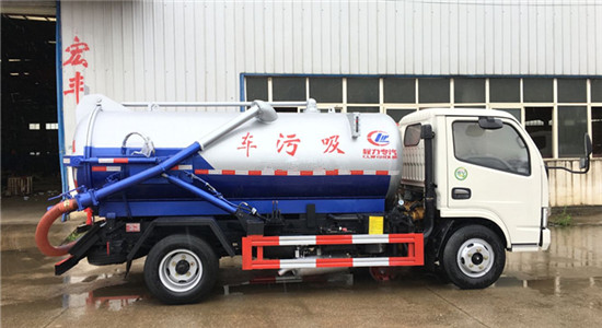 東風(fēng)小多利卡吸污車(chē)︱4噸吸污車(chē)圖片