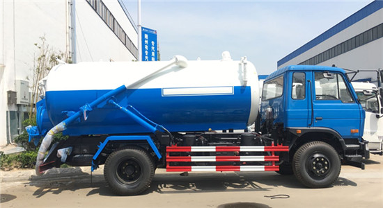 東風(fēng)145吸污車(chē)︱8噸吸污車(chē)圖片