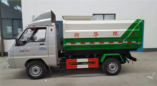 福田掛桶式垃圾車(chē)︱2噸掛桶式垃圾車(chē)圖片