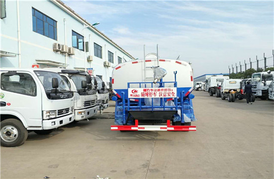 東風(fēng)福瑞卡灑水車(chē)︱10方灑水車(chē)圖片