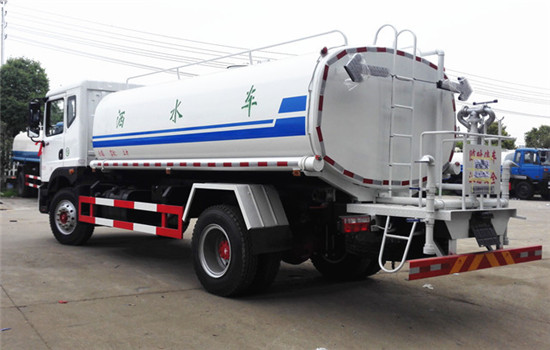 東風(fēng)D9多利卡灑水車(chē)︱15方灑水車(chē)圖片