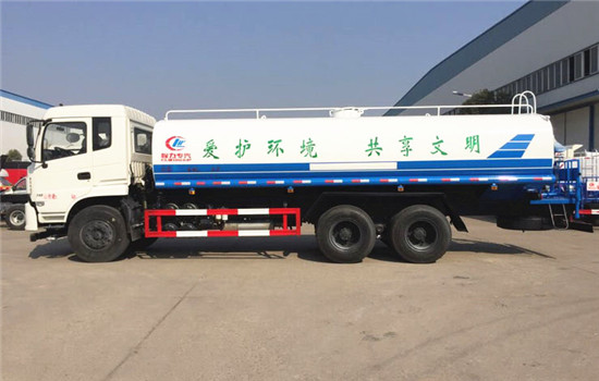 東風(fēng)后雙橋灑水車(chē)︱20方灑水車(chē)圖片