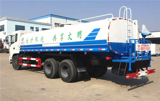 東風(fēng)后雙橋灑水車(chē)︱20方灑水車(chē)圖片