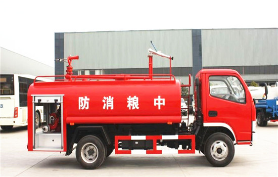 東風(fēng)消防灑水車(chē)︱5方消防灑水車(chē)圖片