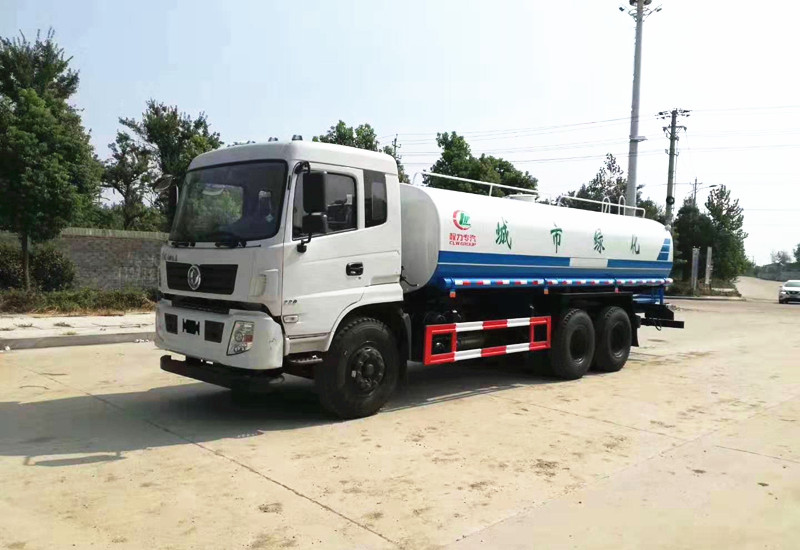 東風(fēng)后雙橋灑水車(chē)︱18噸灑水車(chē)圖片