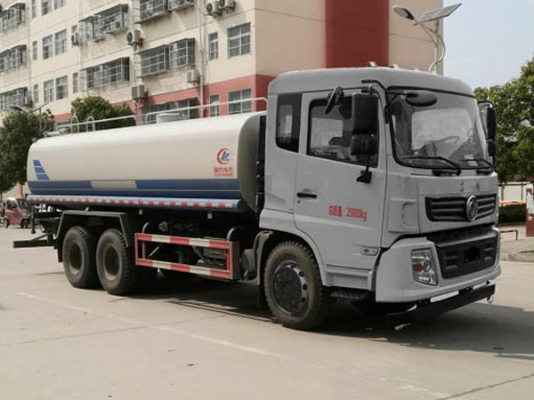 東風(fēng)后雙橋灑水車(chē)︱18噸灑水車(chē)