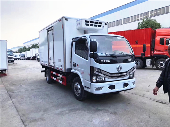 東風(fēng)小多利卡冷藏車(chē)（廂長(cháng)4.2米）