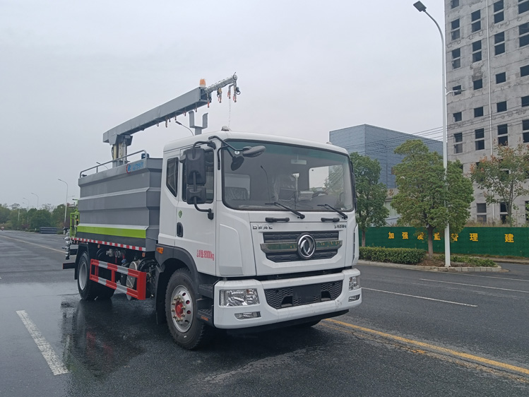 東風(fēng)D9免稅的鐵路抑塵車(chē)--12噸降塵灑水車(chē)_大同煤場(chǎng)抑塵灑水車(chē)_運煤抑塵劑固化劑噴灑