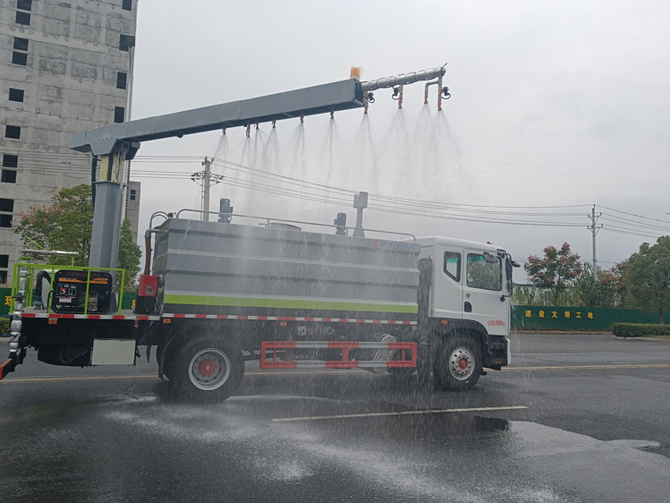 東風(fēng)D9旋轉伸縮臂鐵路抑塵車(chē)-程力12方煤炭運輸降塵_榆林12方抑塵灑水車(chē)_霧化感應噴淋車(chē)_煤炭降塵車(chē)