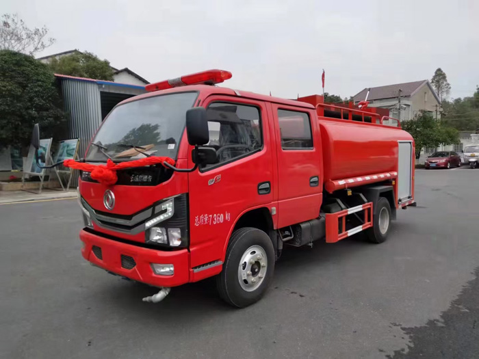 5噸消防灑水車(chē)價(jià)格_民用小型消防車(chē)_1.5-3.5噸水罐消防車(chē)現車(chē)價(jià)格