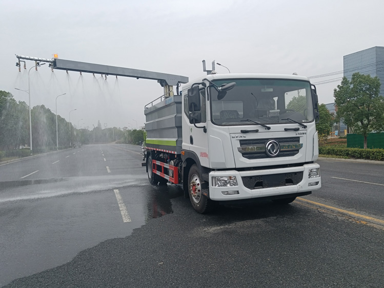 東風(fēng)D9免稅的鐵路抑塵車(chē)--12噸降塵灑水車(chē)_忻州煤炭抑塵降霾車(chē)-鐵道煤炭抑塵劑噴灑車(chē)