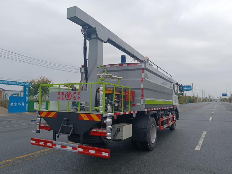 東風(fēng)D9自動(dòng)噴淋鐵路抑塵車(chē)-12噸自動(dòng)感應噴灑_大同煤場(chǎng)抑塵灑水車(chē)_運煤抑塵劑固化劑噴灑