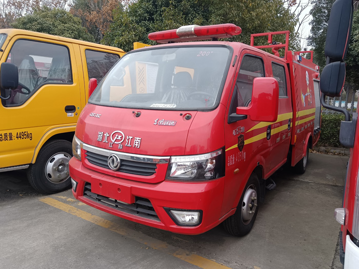 5噸消防灑水車(chē)_民用小型消防車(chē)_1.5-3.5噸水罐消防車(chē)現車(chē)價(jià)格
