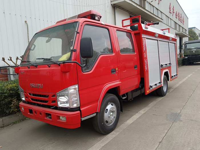5噸消防灑水車(chē)價(jià)格_物業(yè)工廠(chǎng)小區消防車(chē)_2.5-5噸泡沫消防車(chē)現車(chē)報價(jià)