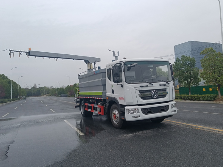 東風(fēng)D9旋轉伸縮臂鐵路抑塵車(chē)-程力12方煤炭運輸降塵_大同煤場(chǎng)抑塵灑水車(chē)_運煤抑塵劑固化劑噴灑